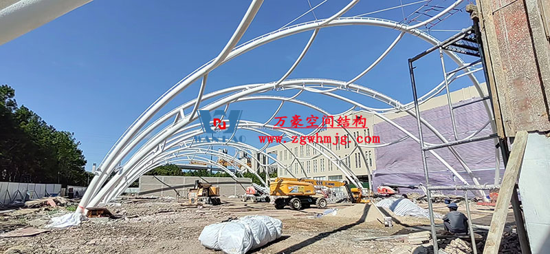 寧波諾丁漢大學(xué)室外運動場地改擴建項目膜結(jié)構(gòu)工程完工